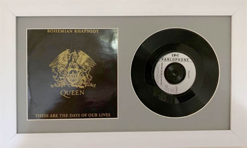 7 Inch Single Vinyl LP Record Frame with Album Cover